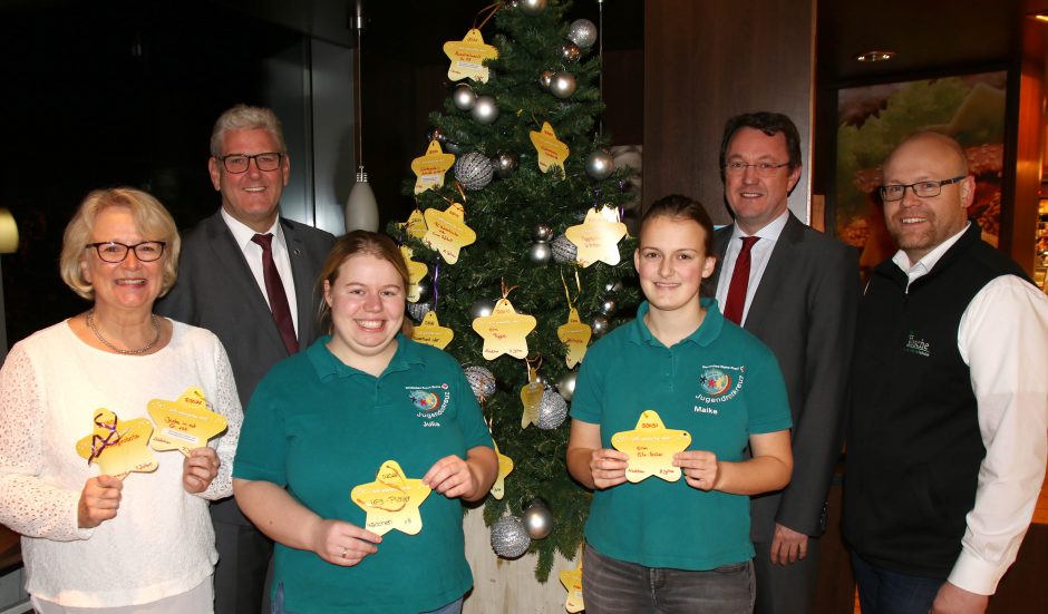 Jugendrotkreuz startet Weihnachtsgeschenkaktion – jetzt Sterne abholen!