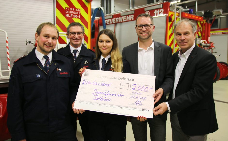 Übergabe der Katharinenmarkterlöse an die Jugendfeuerwehr